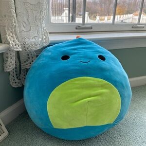 Large dinosaur squish, mellow